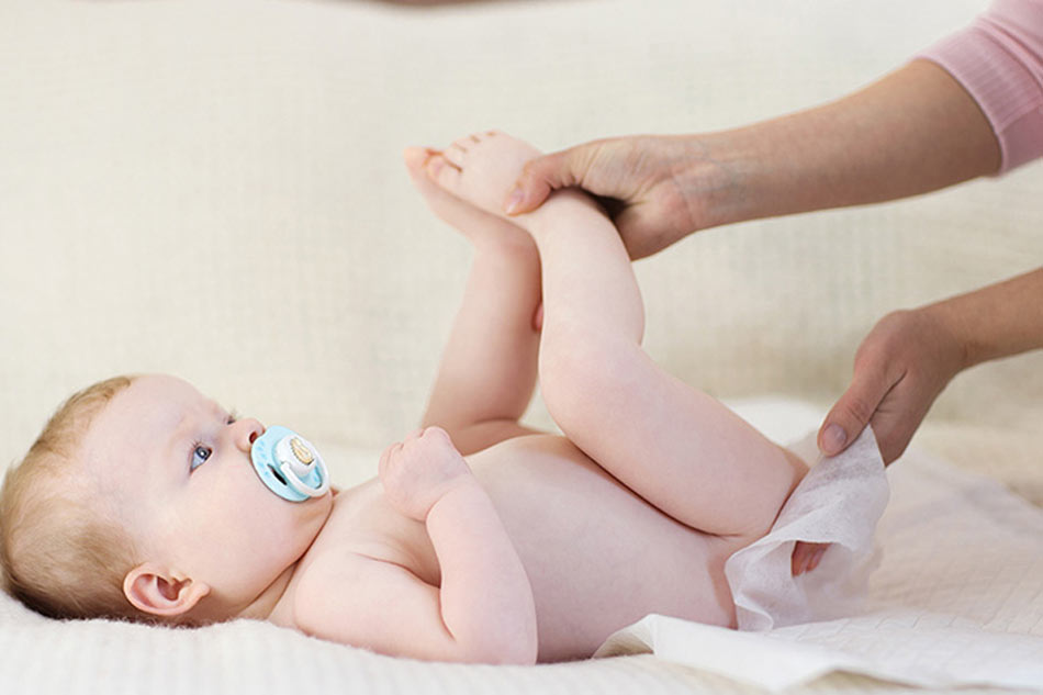 Dấu hiệu nhận biết táo bón ở trẻ sơ sinh